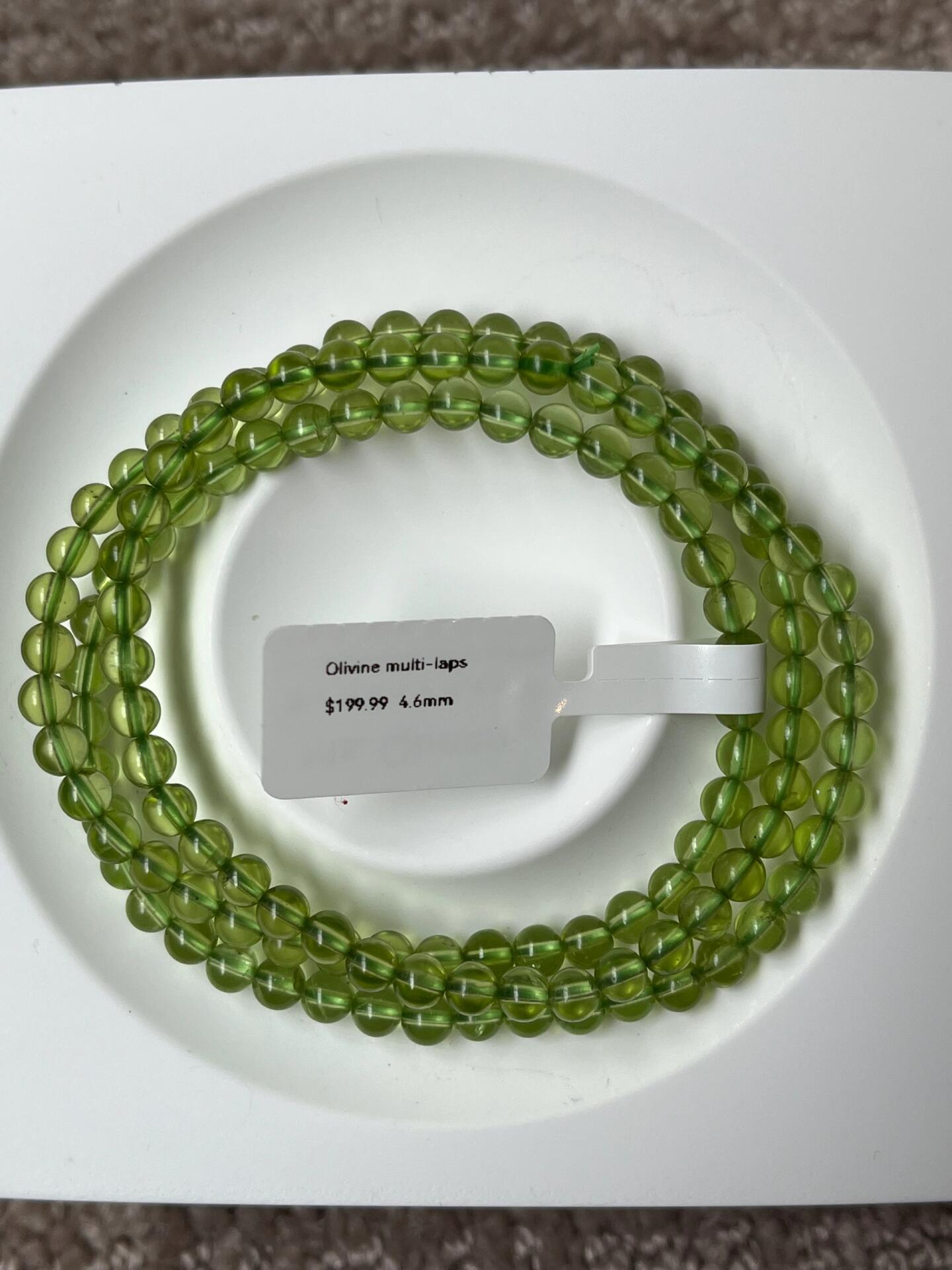 Olivine multi-laps bracelet